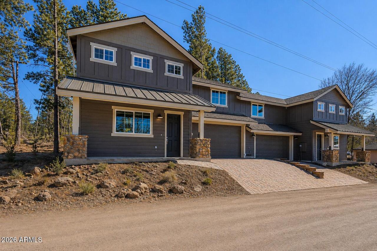 11 E Sullivan Ave., Flagstaff, AZ 86001