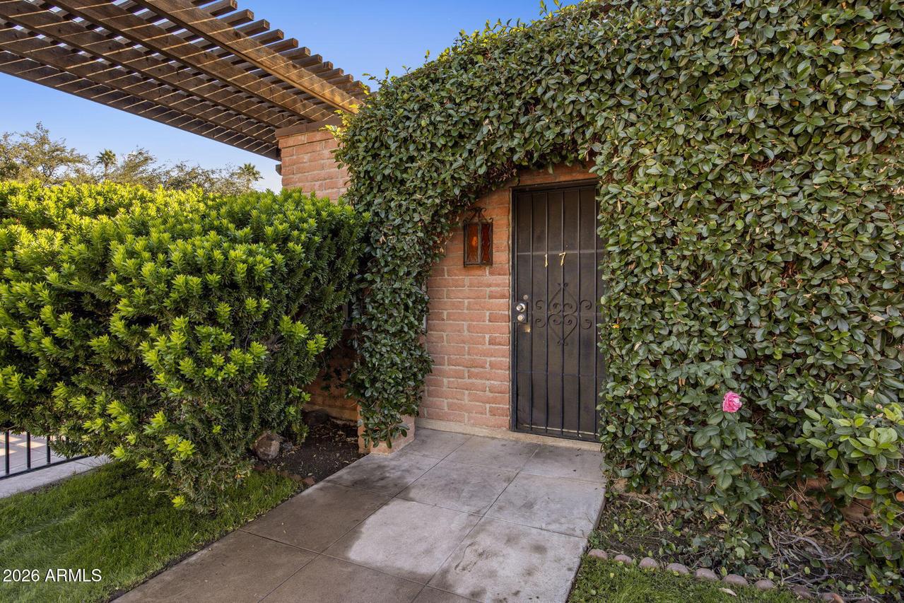 3002 N 32nd St. #17, Phoenix, AZ 85018