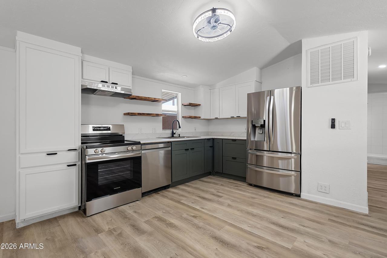 2292 N Ironwood Dr. #40, Apache Junction, AZ 85120