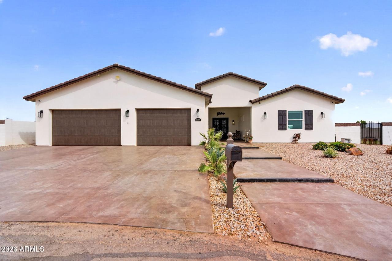 6786 W Palomino Way, Coolidge, AZ 85128