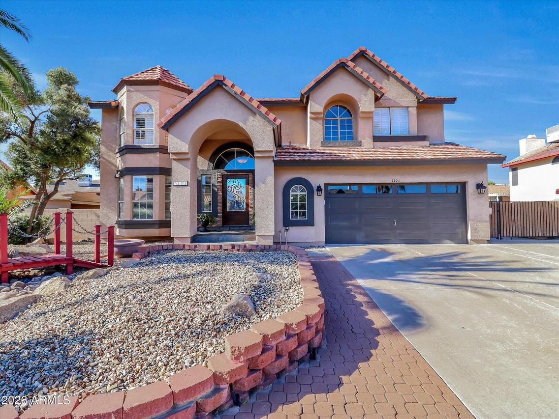 7121 W Windrose Dr., Peoria, AZ 85381