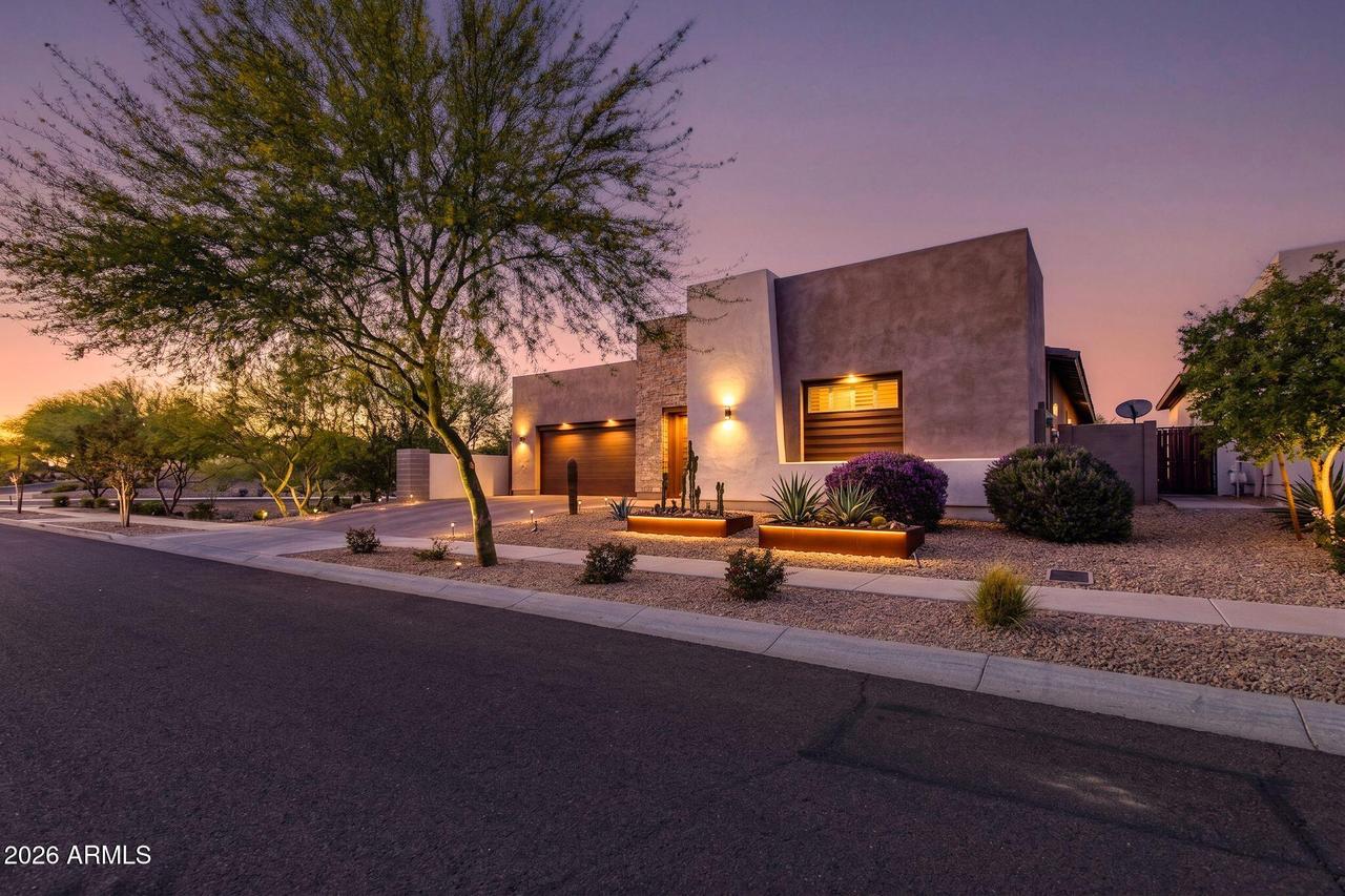 1332 E La Mirada Dr., Phoenix, AZ 85042