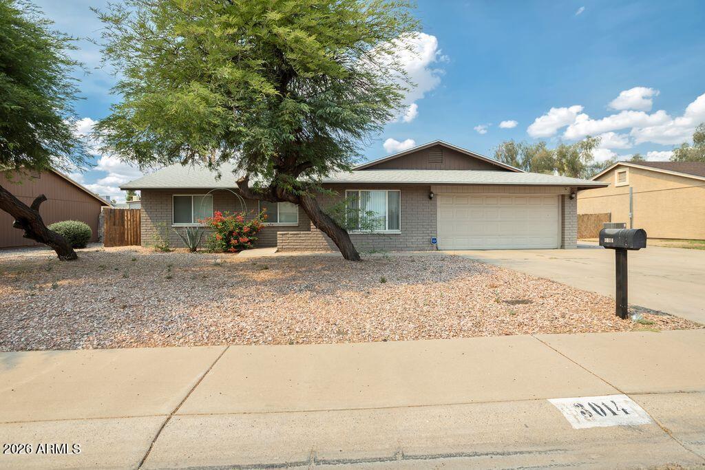 3014 W Angela Dr., Phoenix, AZ 85053