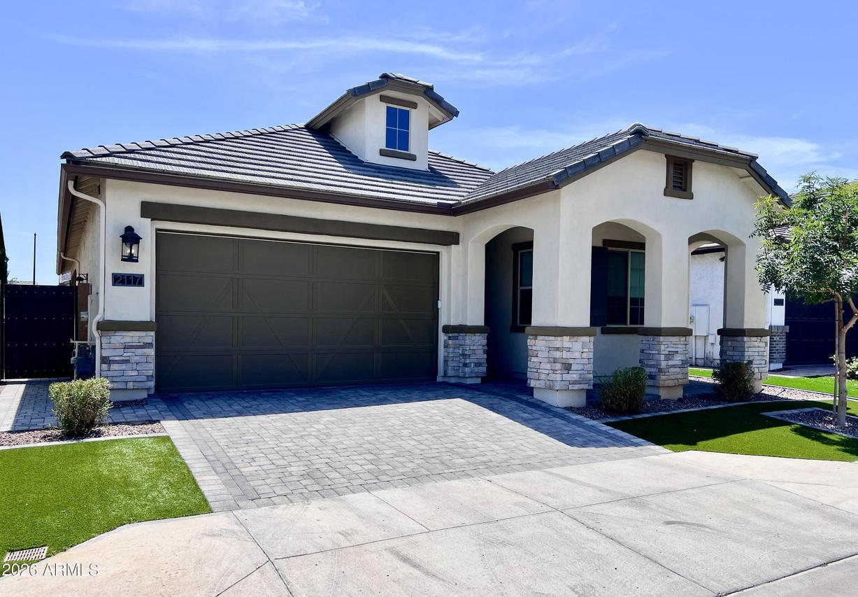 2117 E Flamingo Way, Gilbert, AZ 85297