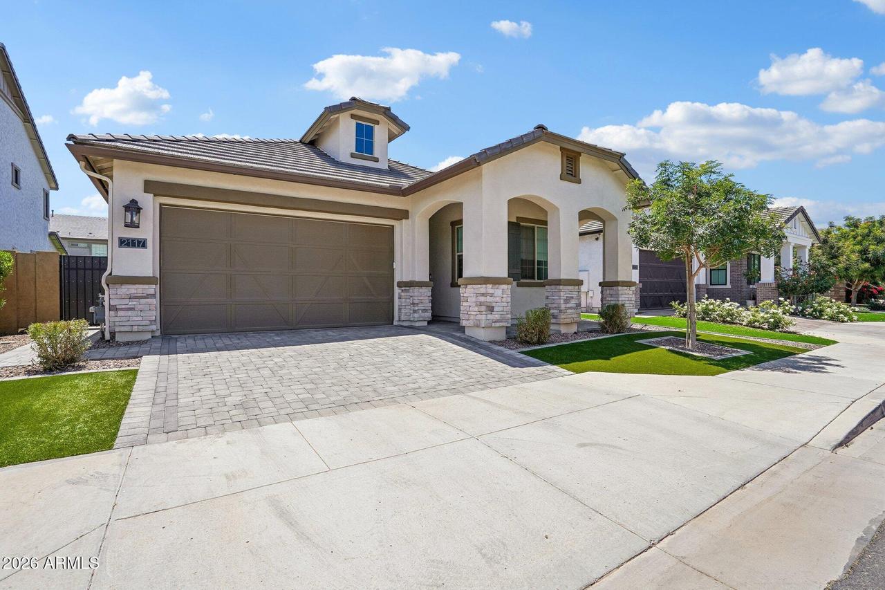 2117 E Flamingo Way, Gilbert, AZ 85297