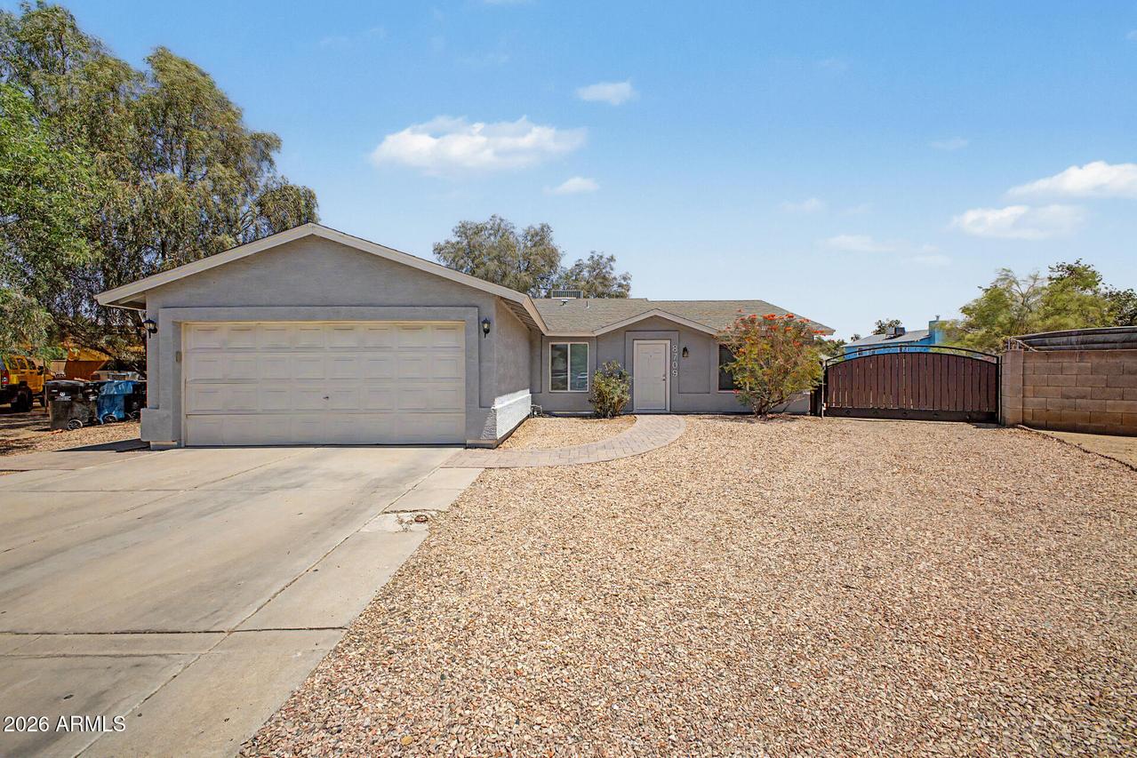 8709 W Vernon Ave., Phoenix, AZ 85037