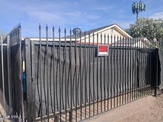 2045 S 6th Ave., Phoenix, AZ 85003