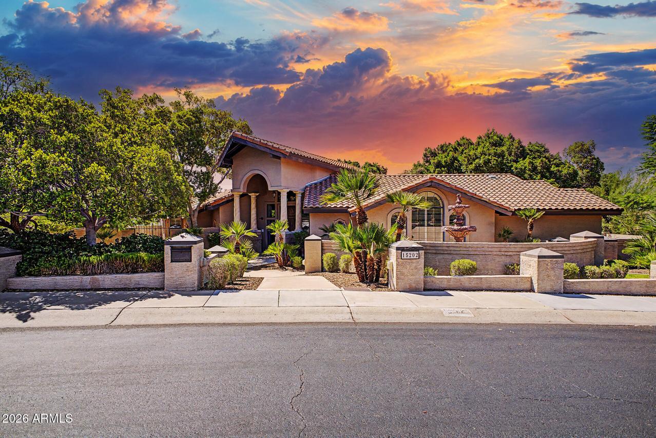 15202 N 12th St., Phoenix, AZ 85022
