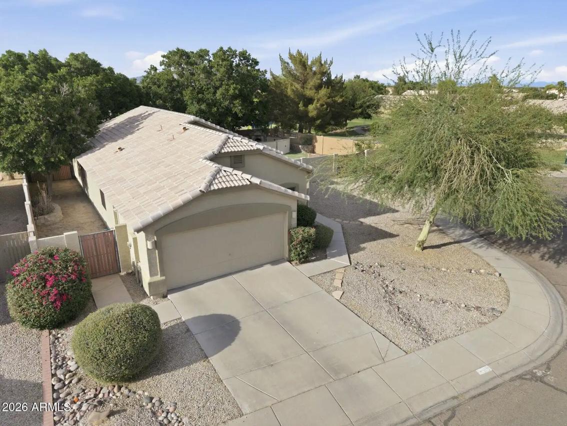 2628 E Beverly Rd., Phoenix, AZ 85042