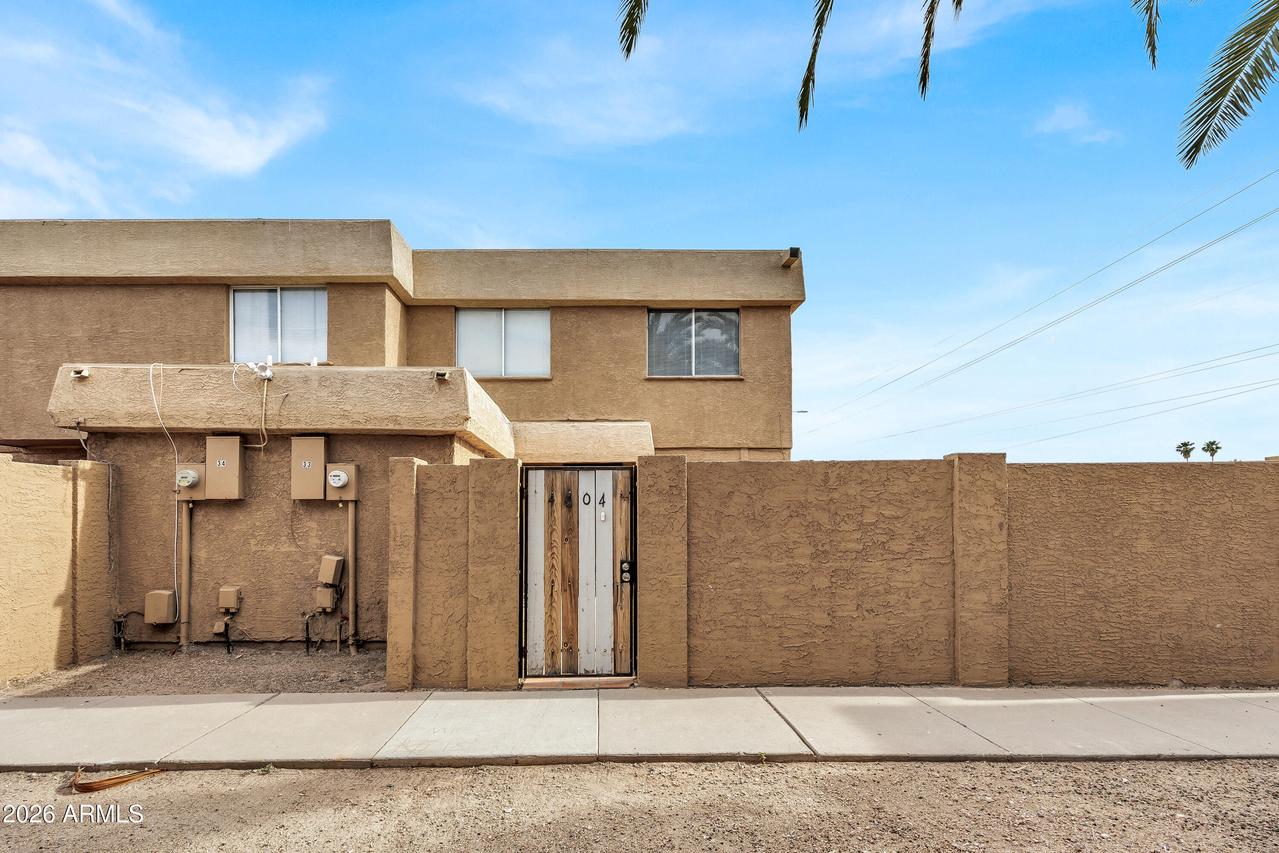4604 E Riverside St., Phoenix, AZ 85040