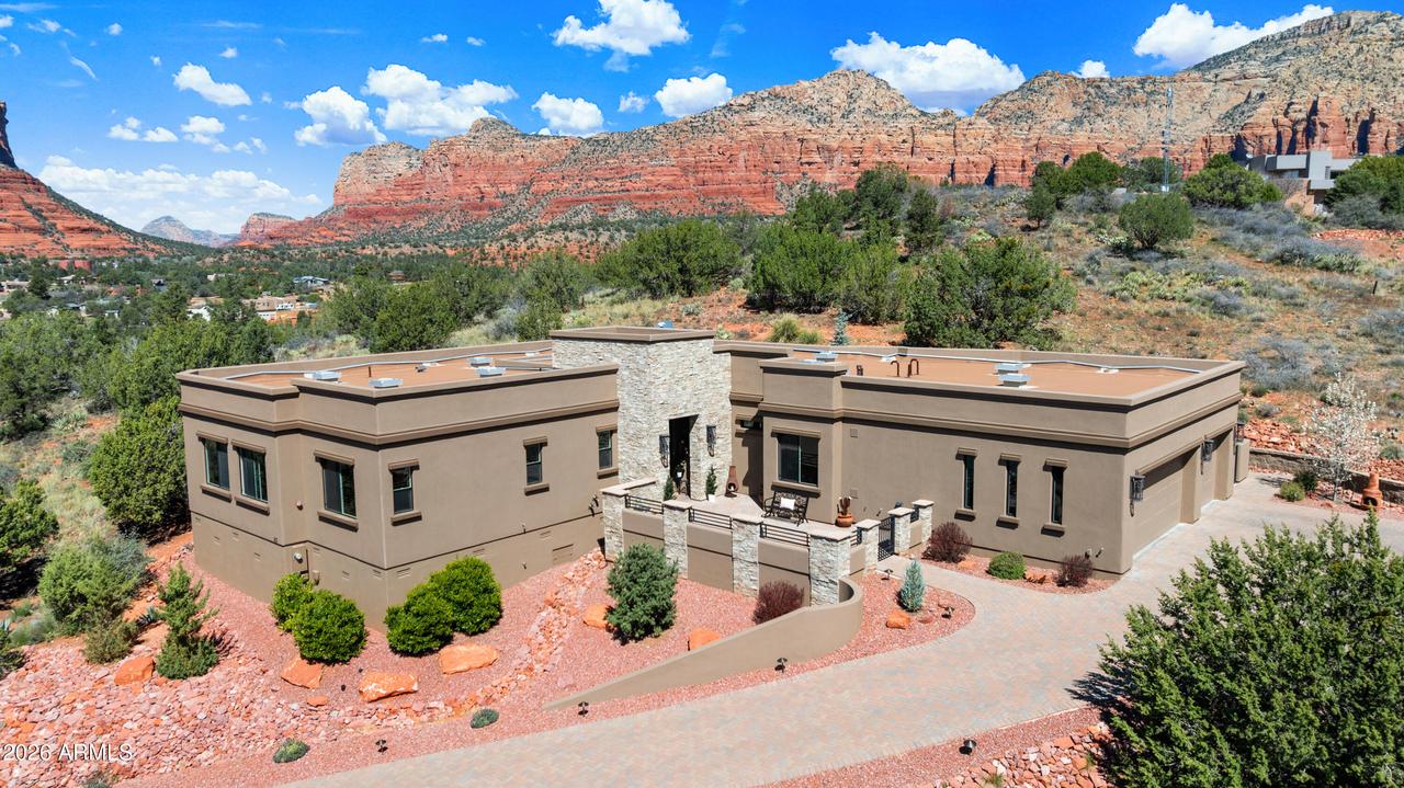 25 Ho Hum Cir., Sedona, AZ 86351