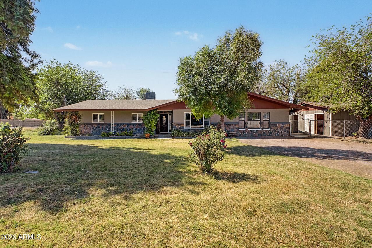 2975 E Campbell Rd., Gilbert, AZ 85234