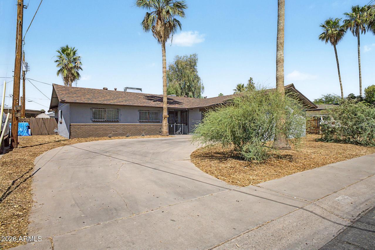 6414 N 45th Ave., Glendale, AZ 85301