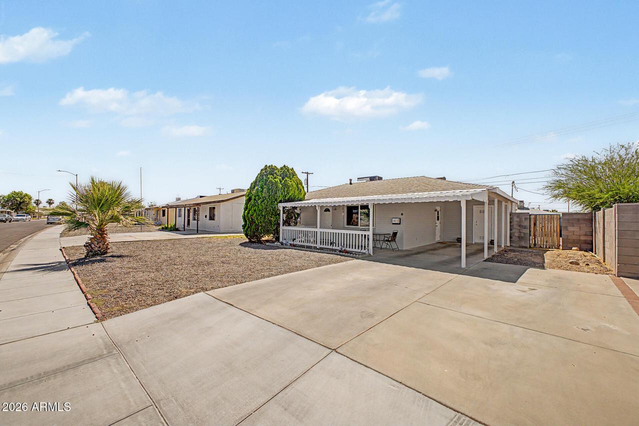 11251 W Montana Ave., Youngtown, AZ 85363