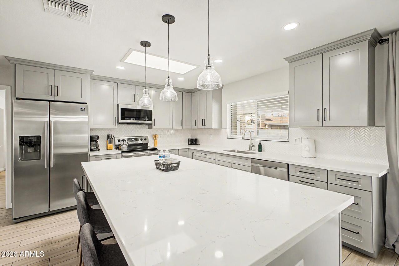 801 E Todd Dr., Tempe, AZ 85283