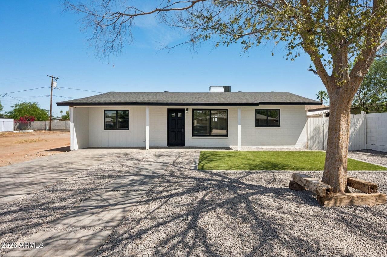 1214 E Henry St., Tempe, AZ 85288