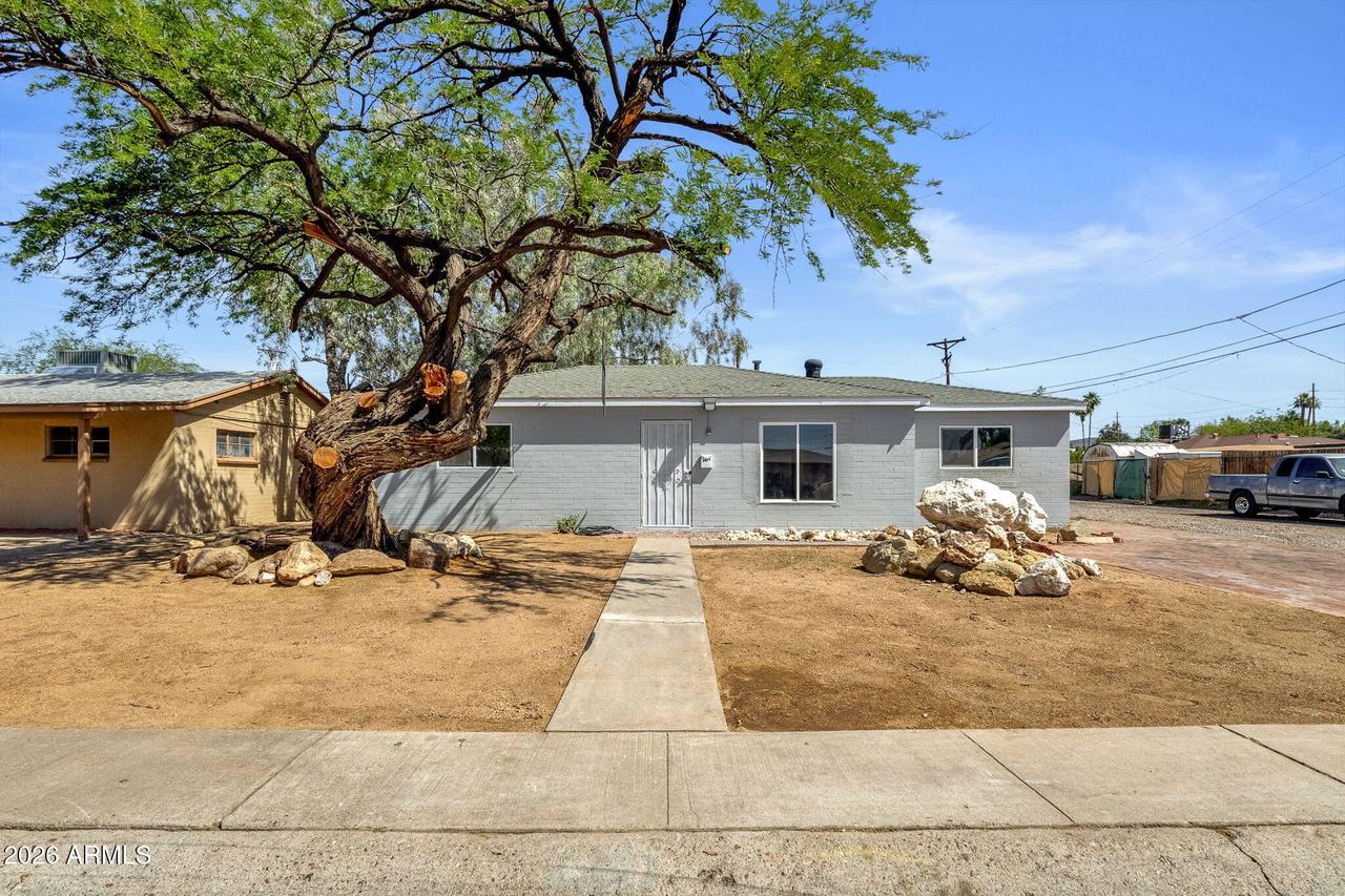 2728 W El Caminito Dr., Phoenix, AZ 85051