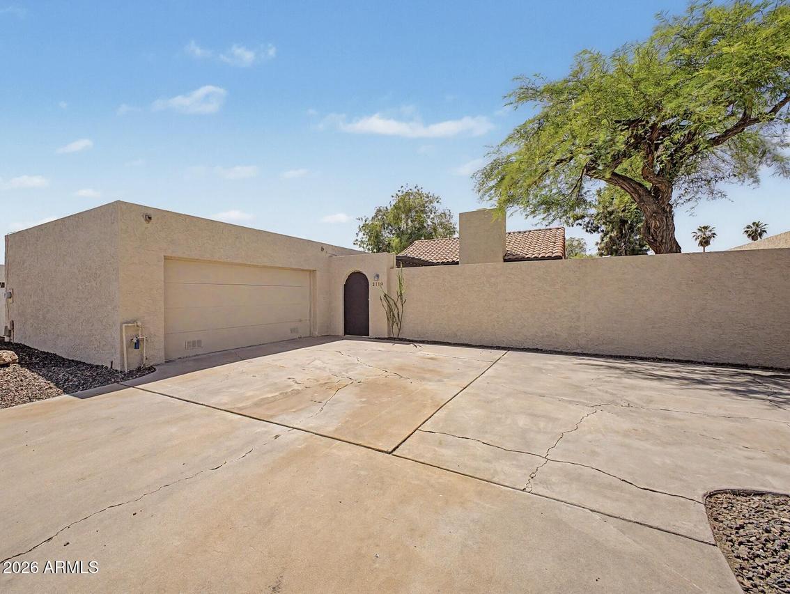 2119 E Alameda Dr., Tempe, AZ 85282