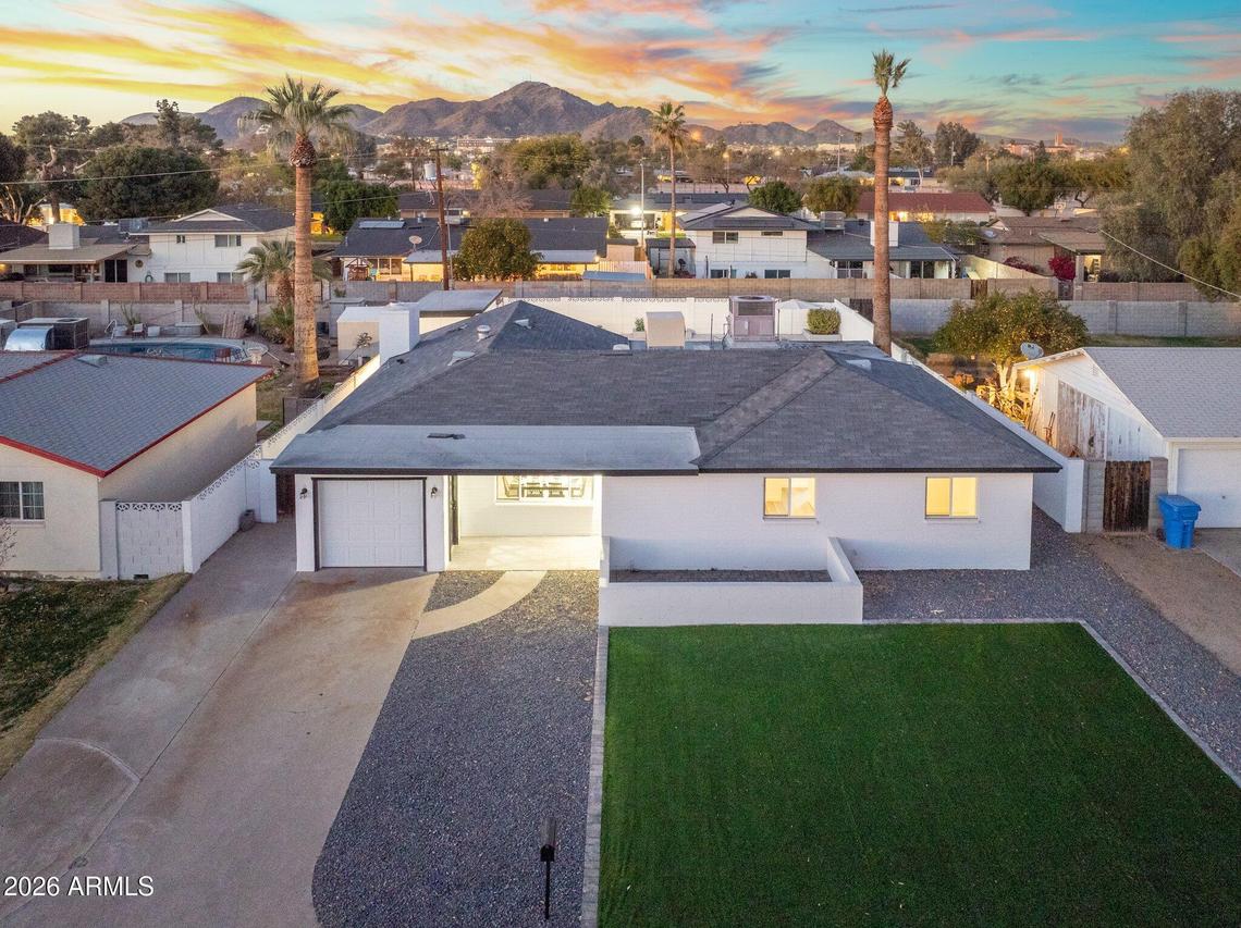316 E El Camino Dr., Phoenix, AZ 85020