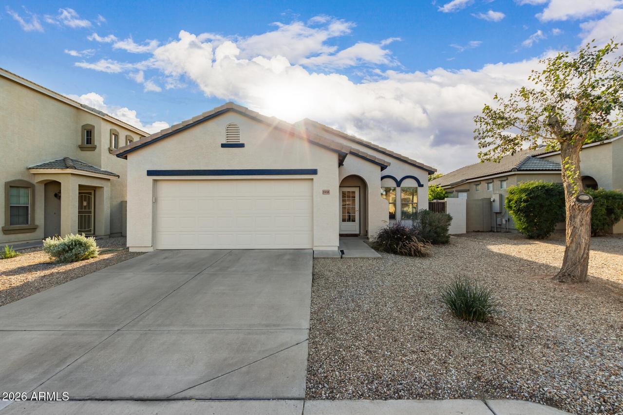 15038 N 172nd Ln., Surprise, AZ 85388