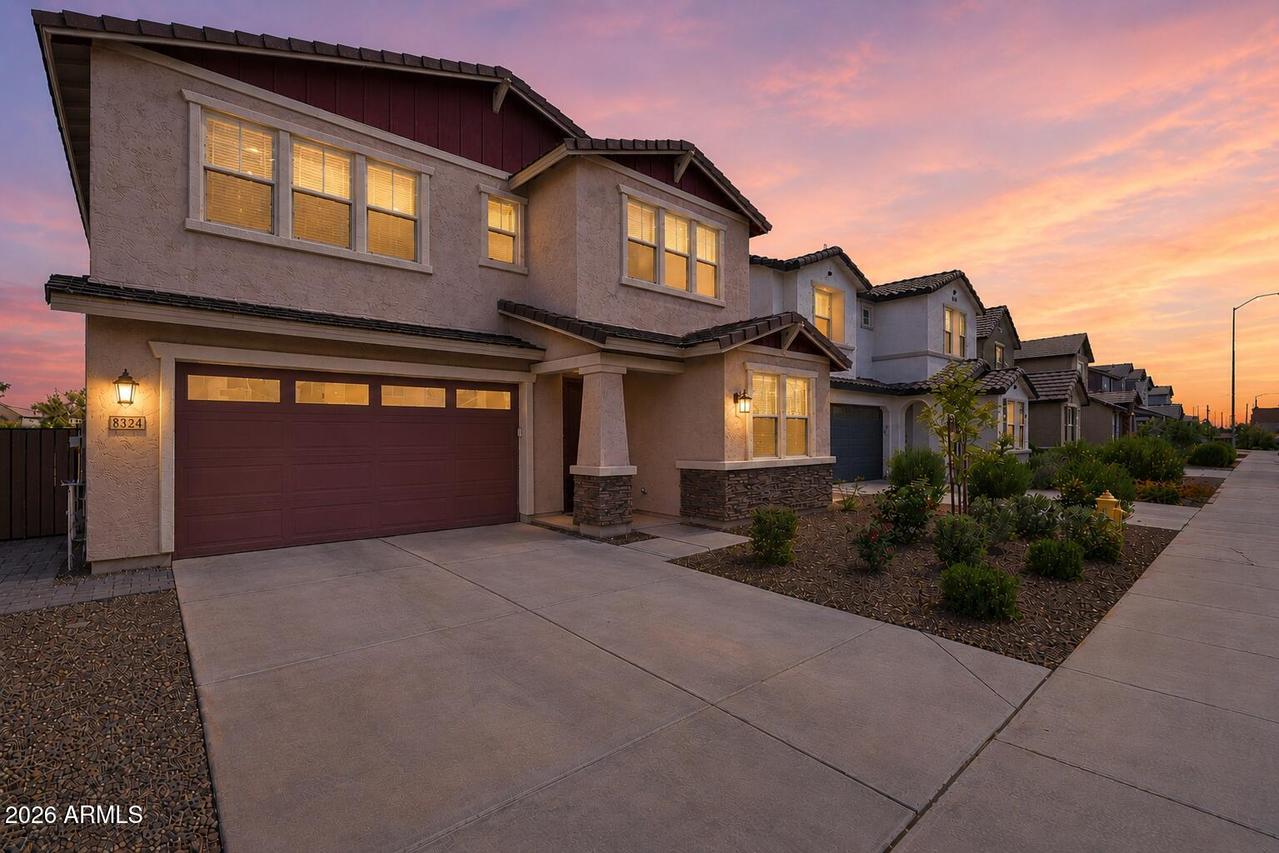 8324 E Paloma Ave., Mesa, AZ 85212