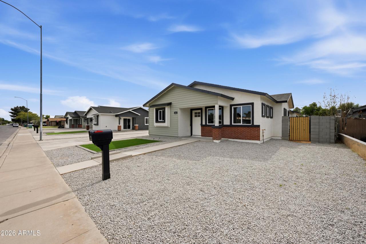 446 S Pioneer, Mesa, AZ 85204