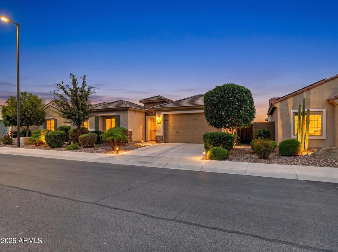 3864 N Huntington Dr., Florence, AZ 85132