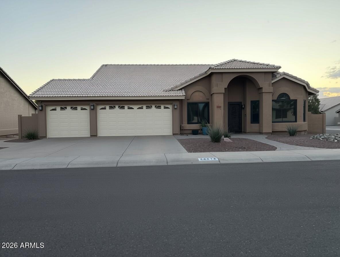 24014 N 43rd Dr., Glendale, AZ 85310