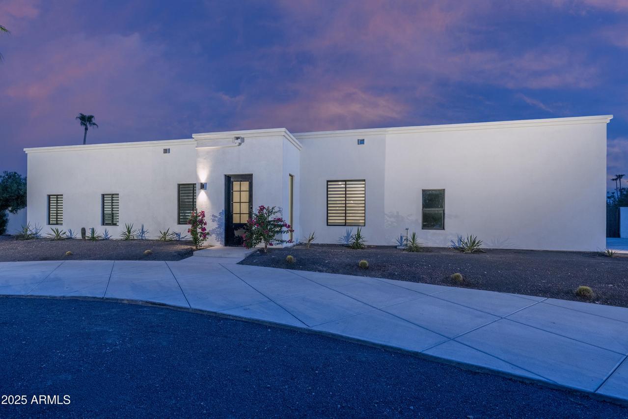 8417 E Cactus Rd., Scottsdale, AZ 85260