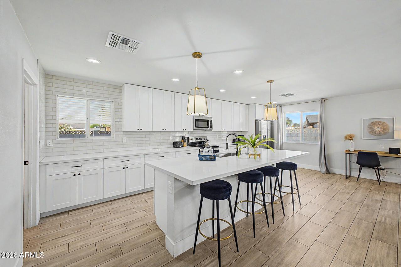 1882 E Loma Vista Dr., Tempe, AZ 85282
