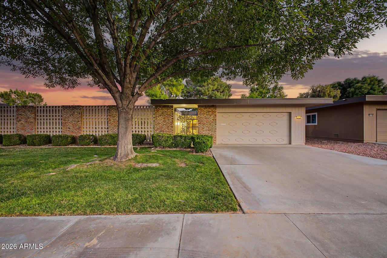 10345 W Garnette Dr., Sun City, AZ 85373