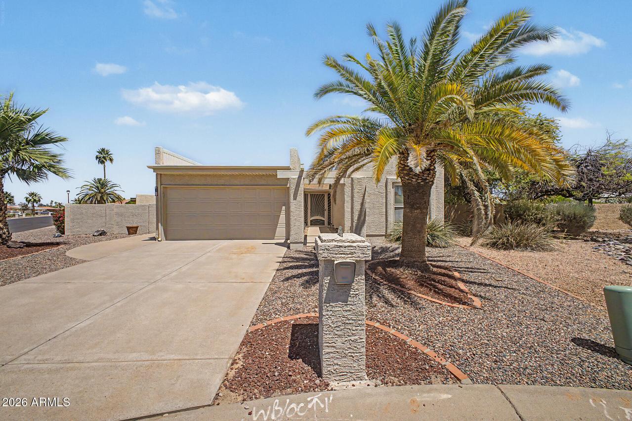 26433 S Truro Dr., Sun Lakes, AZ 85248