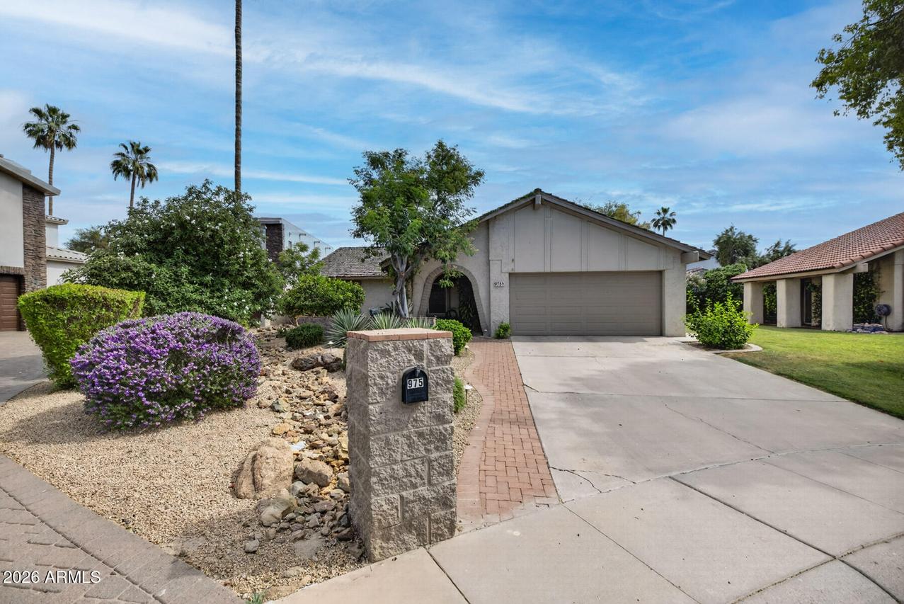 975 E Lobster Trap Ln., Tempe, AZ 85283