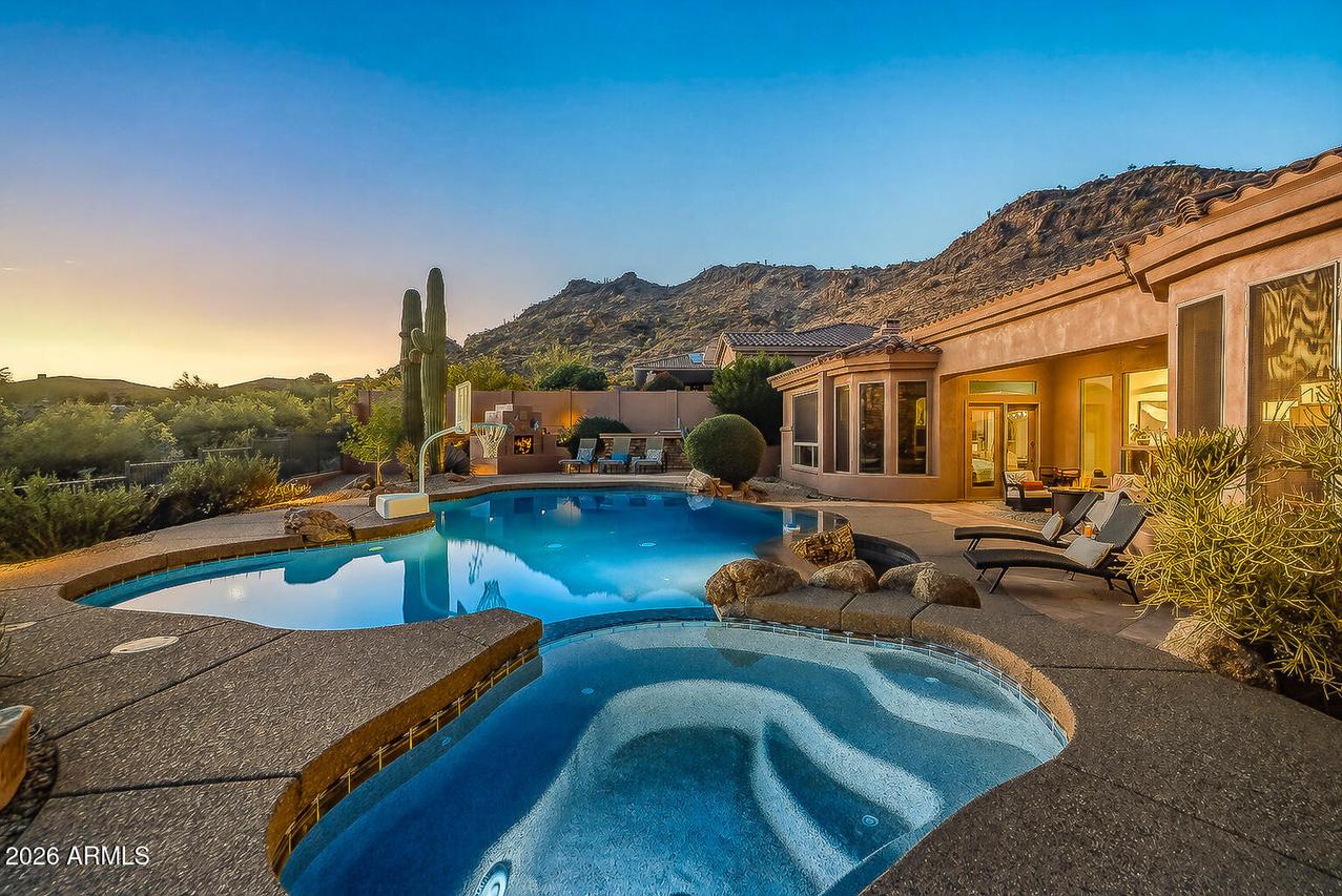 27562 N 83rd Glen, Peoria, AZ 85383