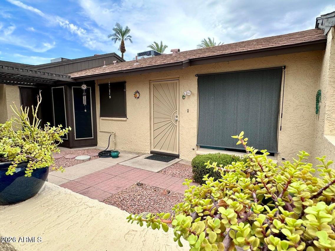 9437 N 51st Dr., Glendale, AZ 85302