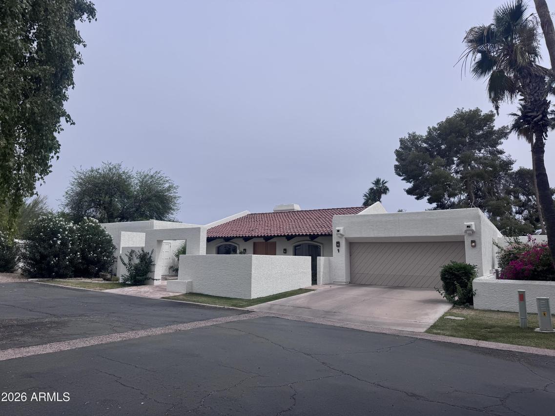 4450 E Camelback Rd. #1, Phoenix, AZ 85018