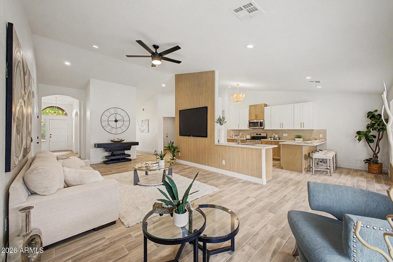 8382 S Mill Ave., Tempe, AZ 85284