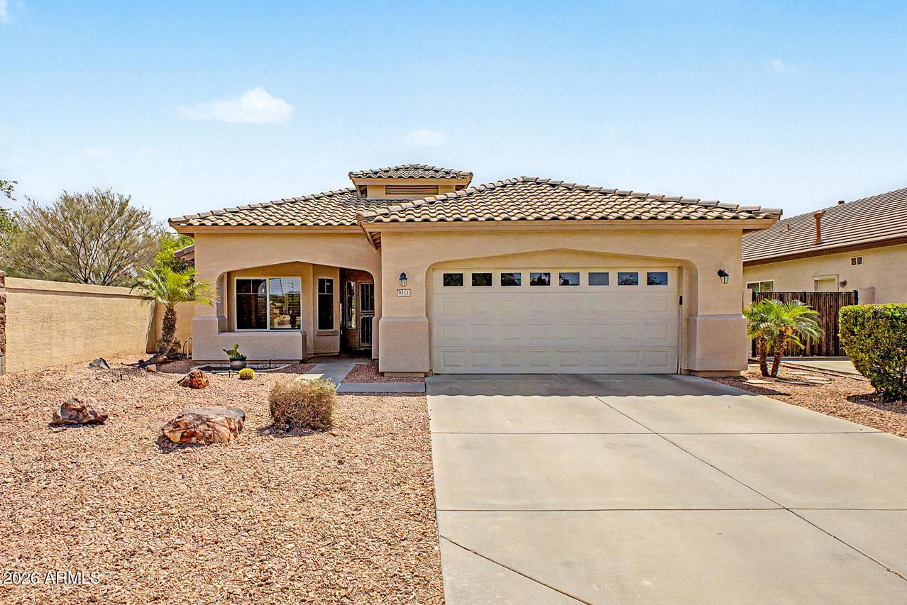 8111 W Deanna Dr., Peoria, AZ 85382