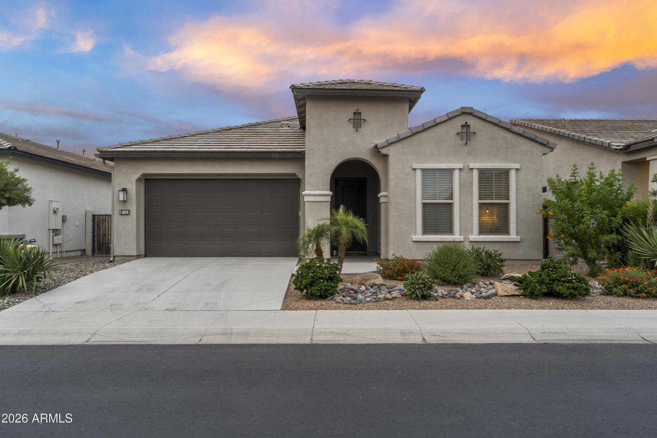 6514 E Libby St., Phoenix, AZ 85054