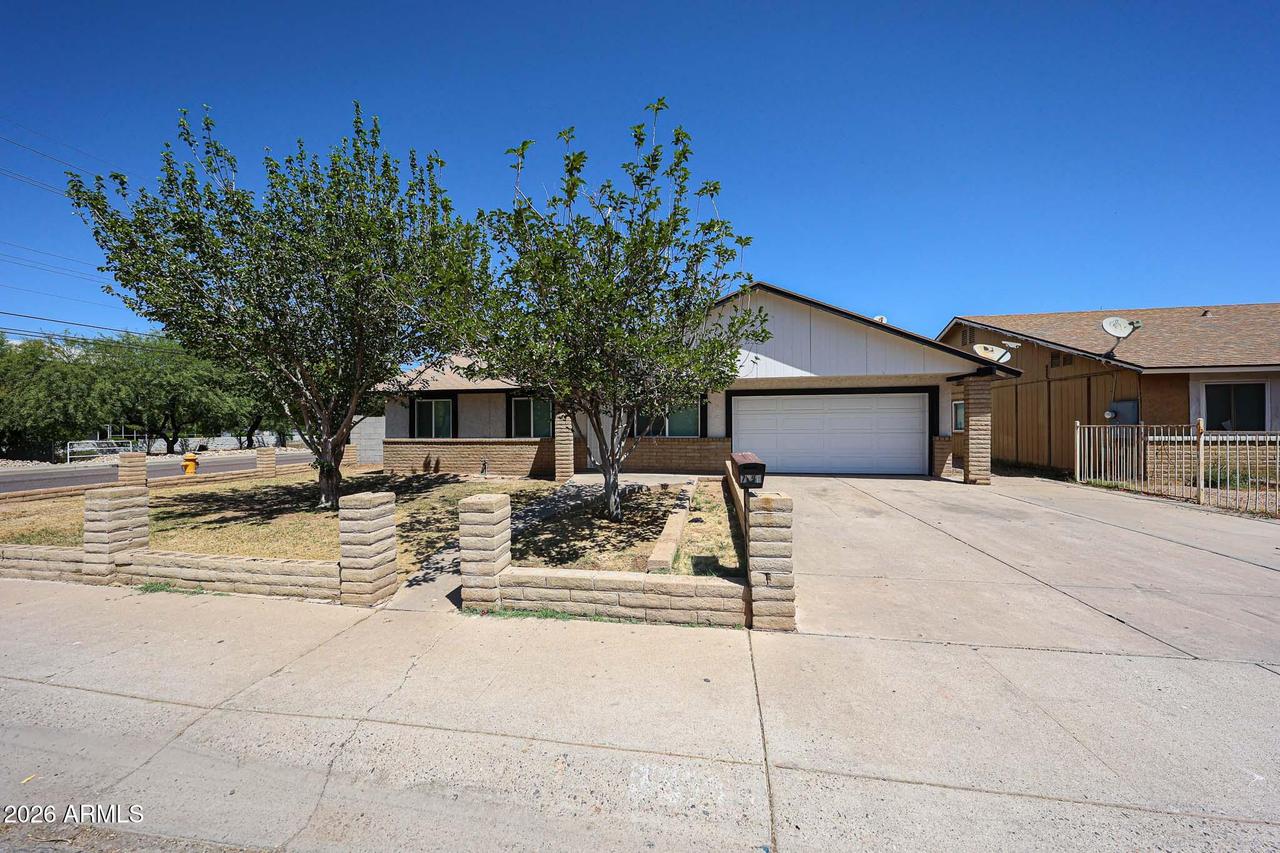 7056 W Taylor St., Phoenix, AZ 85043