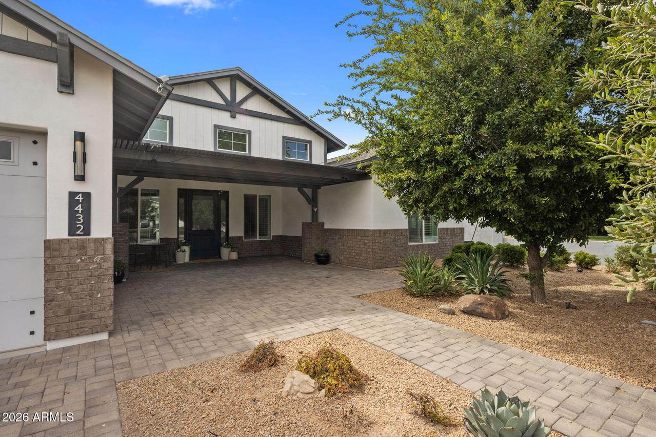 4432 N 38th St., Phoenix, AZ 85018