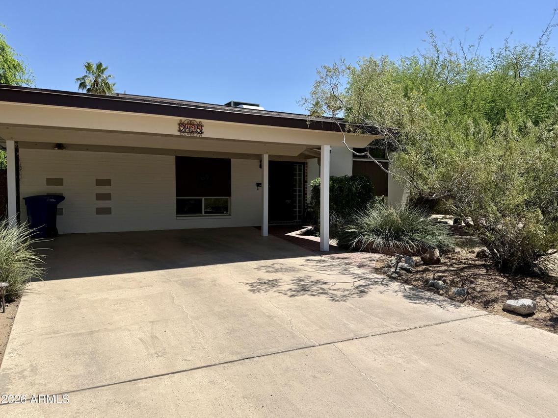 2425 S Newberry Rd., Tempe, AZ 85282