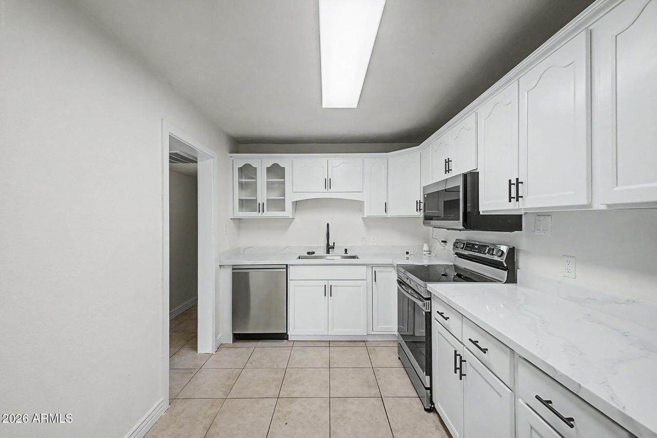 4225 N 33rd Dr., Phoenix, AZ 85017