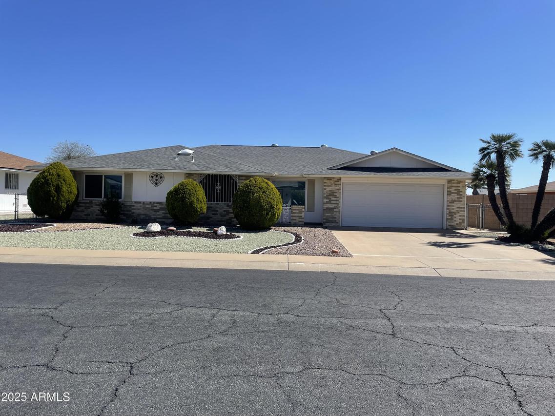 13207 N Branding Iron Dr., Sun City, AZ 85351