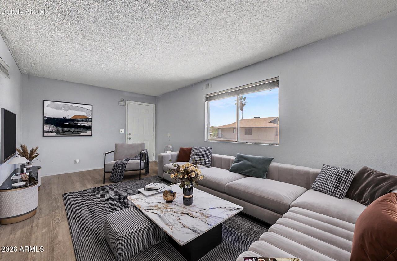 1209 N 47th Pl., Phoenix, AZ 85008