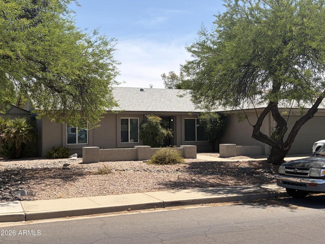5737 E Nisbet Rd., Scottsdale, AZ 85254
