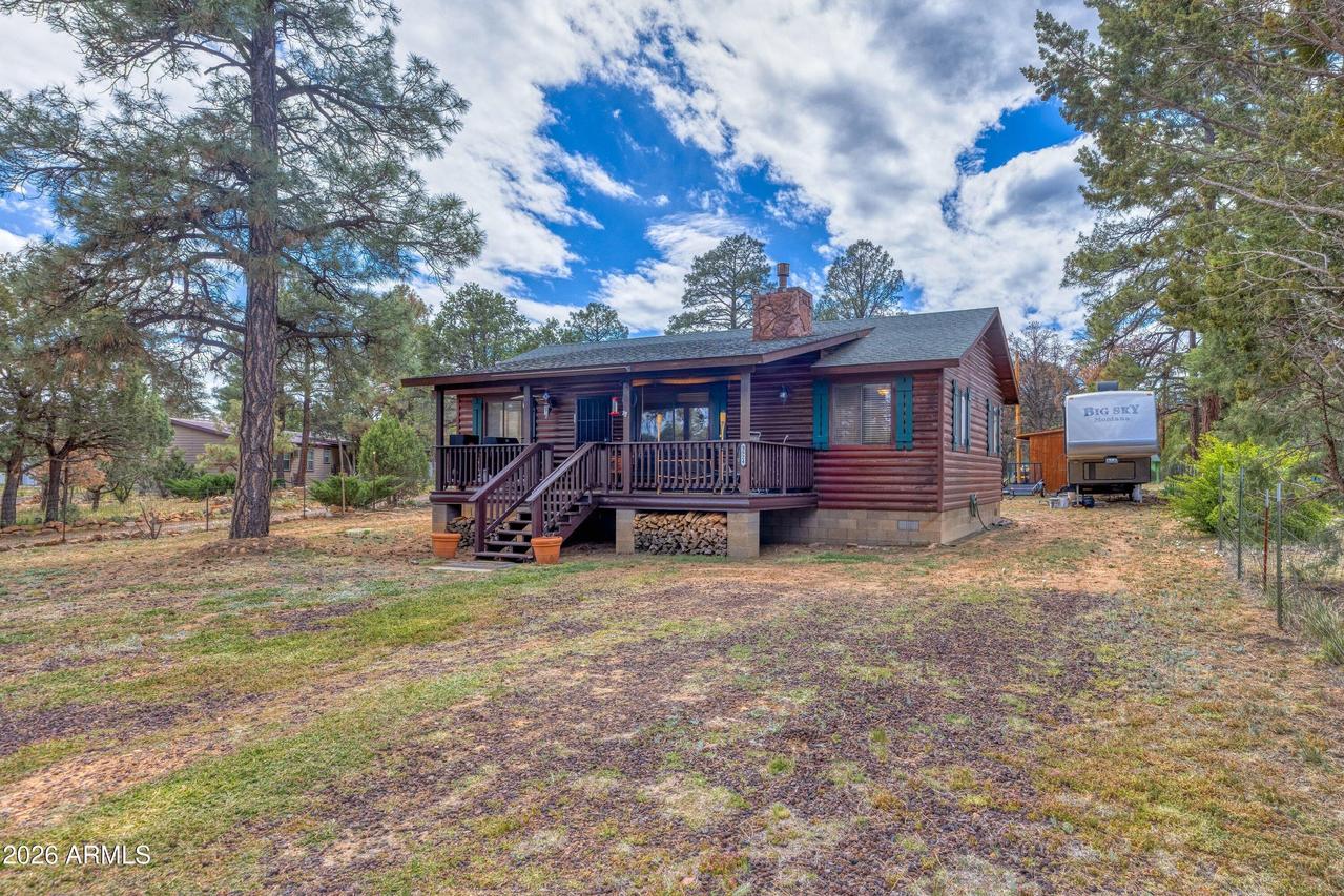 3524 N Buckskin Rd., Overgaard, AZ 85933