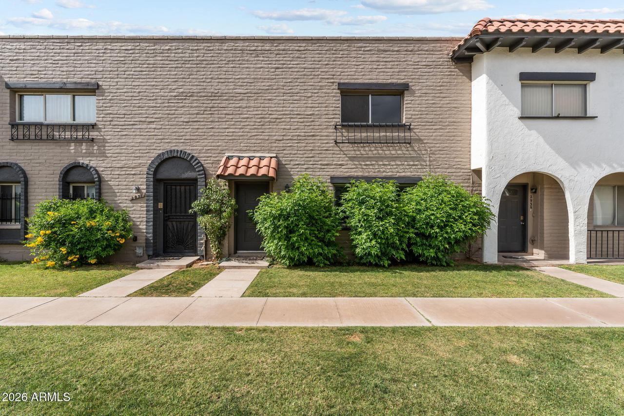 2933 E Fairmount Ave., Phoenix, AZ 85016