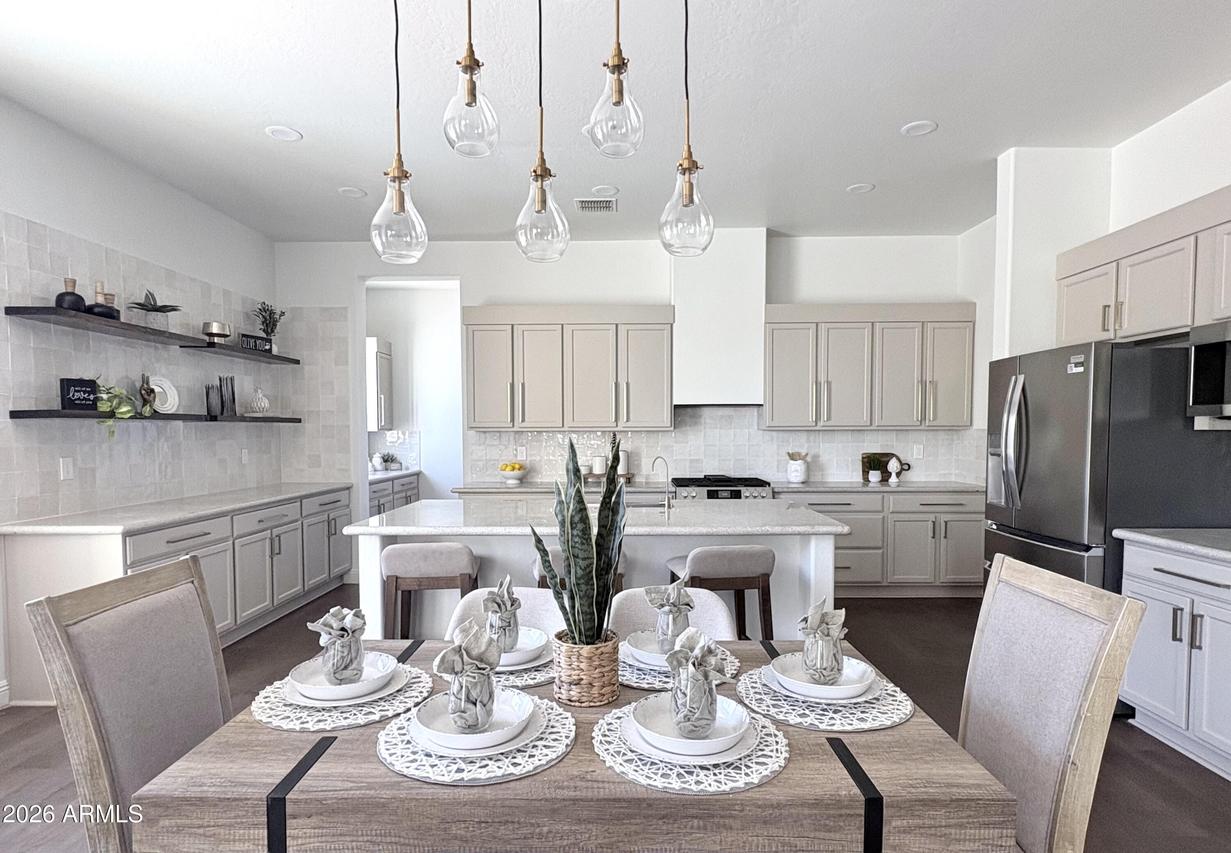 8539 W Midway Ave., Glendale, AZ 85305