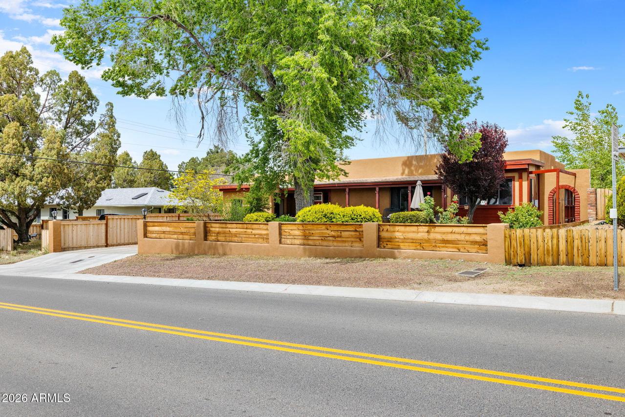209 Robinson Dr., Prescott, AZ 86303